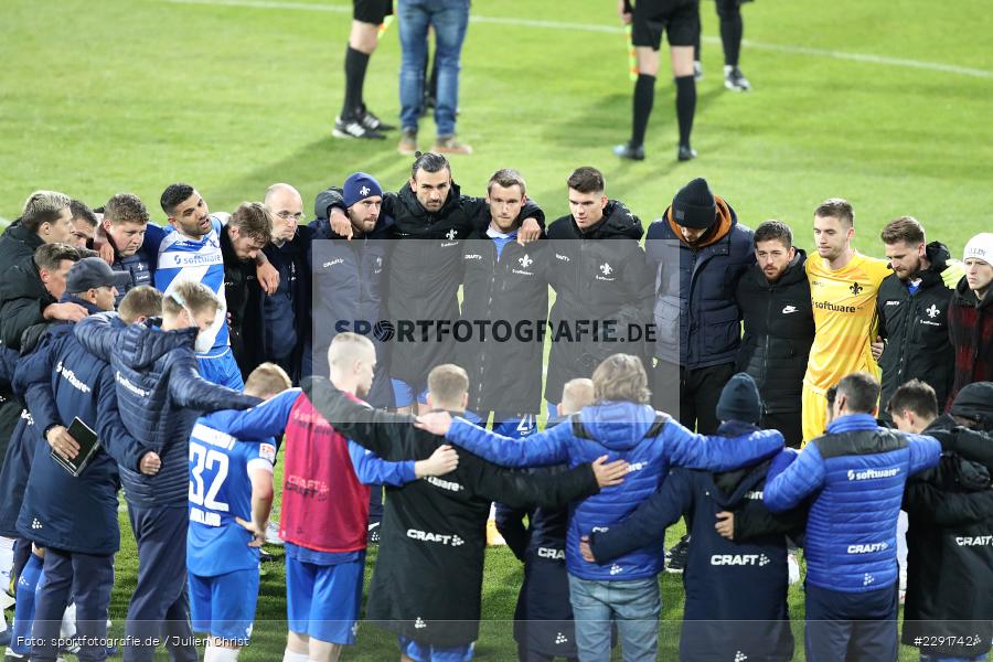 Ansprache, Mannschaftskreis, Merck-Stadion, Darmstadt, 16.04.2021, DFL, sport, action, Fussball, Deutschland, April 2021, Saison 2020/2021, SGF, SVD, Bundesliga, 2. Bundesliga, SpVgg Greuther Fürth, SV Darmstadt 98 - Bild-ID: 2291742 Ansprache, Mannschaftskreis, Merck-Stadion, Darmstadt, 16.04.2021, DFL, sport, action, Fussball, Deutschland, April 2021, Saison 2020/2021, SGF, SVD, Bundesliga, 2. Bundesliga, SpVgg Greuther Fürth, SV Darmstadt 98 - Bild-ID: 2291742