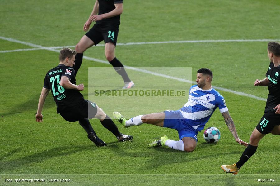 Victor Palsson, Paul Jäckel, Merck-Stadion, Darmstadt, 16.04.2021, DFL, sport, action, Fussball, Deutschland, April 2021, Saison 2020/2021, SGF, SVD, Bundesliga, 2. Bundesliga, SpVgg Greuther Fürth, SV Darmstadt 98 - Bild-ID: 2291754 Victor Palsson, Paul Jäckel, Merck-Stadion, Darmstadt, 16.04.2021, DFL, sport, action, Fussball, Deutschland, April 2021, Saison 2020/2021, SGF, SVD, Bundesliga, 2. Bundesliga, SpVgg Greuther Fürth, SV Darmstadt 98 - Bild-ID: 2291754