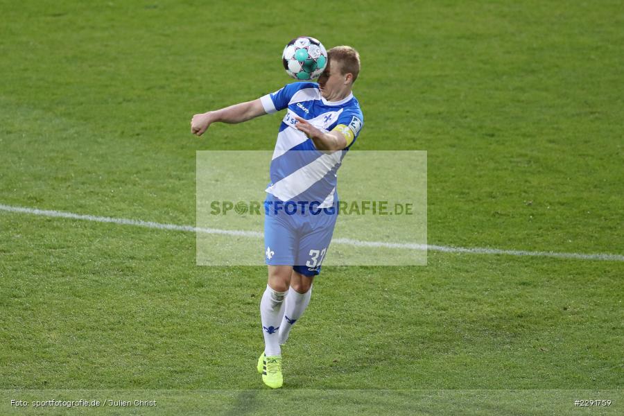 Fabian Holland, Merck-Stadion, Darmstadt, 16.04.2021, DFL, sport, action, Fussball, Deutschland, April 2021, Saison 2020/2021, SGF, SVD, Bundesliga, 2. Bundesliga, SpVgg Greuther Fürth, SV Darmstadt 98 - Bild-ID: 2291759