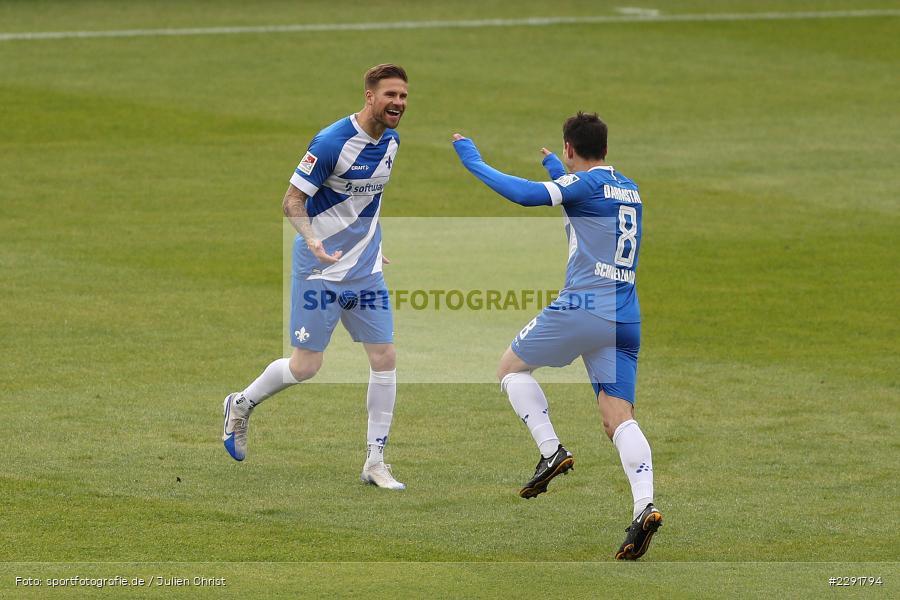 Tor, Freude, Torjubel, Fabian Schnellhardt, Tobias Kempe, Merck-Stadion, Darmstadt, 16.04.2021, DFL, sport, action, Fussball, Deutschland, April 2021, Saison 2020/2021, SGF, SVD, Bundesliga, 2. Bundesliga, SpVgg Greuther Fürth, SV Darmstadt 98 - Bild-ID: 2291794 Tor, Freude, Torjubel, Fabian Schnellhardt, Tobias Kempe, Merck-Stadion, Darmstadt, 16.04.2021, DFL, sport, action, Fussball, Deutschland, April 2021, Saison 2020/2021, SGF, SVD, Bundesliga, 2. Bundesliga, SpVgg Greuther Fürth, SV Darmstadt 98 - Bild-ID: 2291794