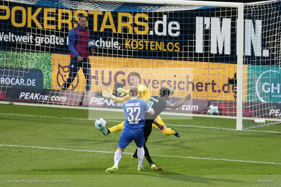 Abseits, Tor, Dickson Abiama, Merck-Stadion, Darmstadt, 16.04.2021, DFL, sport, action, Fussball, Deutschland, April 2021, Saison 2020/2021, SGF, SVD, Bundesliga, 2. Bundesliga, SpVgg Greuther Fürth, SV Darmstadt 98 - Bild-ID: 2291827