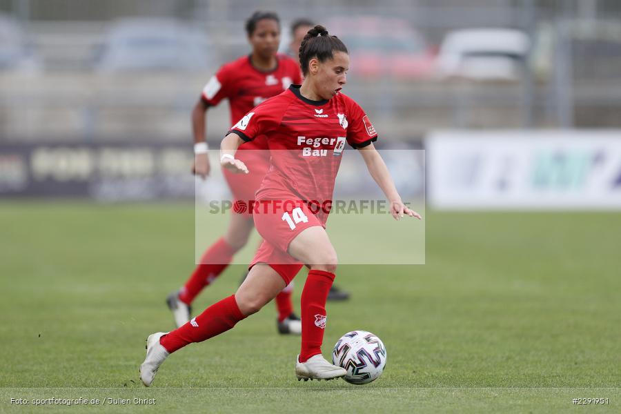 Noemi Gentile, Stadion am Brentanobad, Frankfurt, 18.04.2021, DFL, sport, action, Fussball, Deutschland, April 2021, Saison 2020/2021, Frauen-Bundesliga, FFBL, FLYERALARM Frauen-Bundesliga, SC Sand, Eintracht Frankfurt - Bild-ID: 2291951