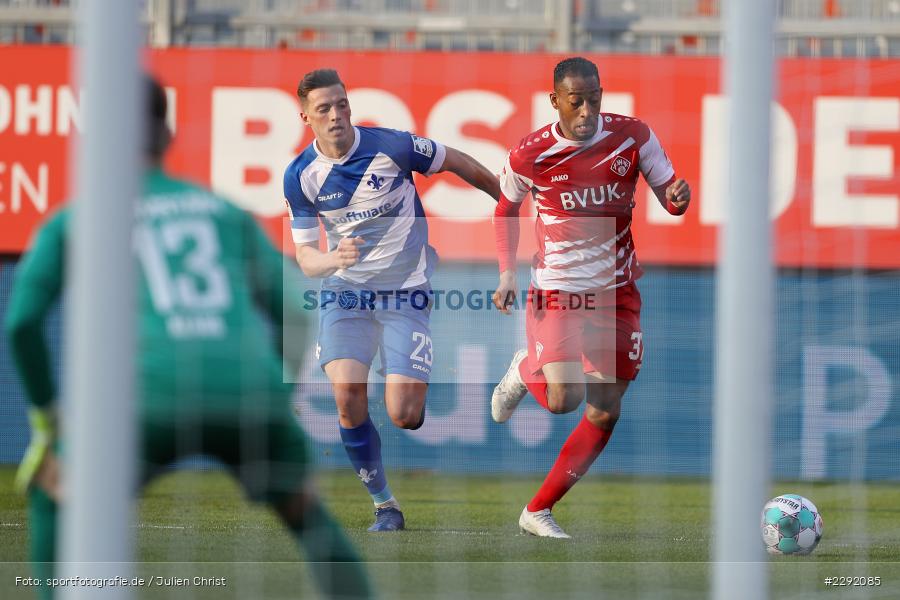 Nicolai Rapp, Rajiv van La Parra, FLYERALARM-Arena, Würzburg, 20.04.2021, DFL, sport, action, Fussball, Deutschland, April 2021, Saison 2020/2021, SVD, FWK, Bundesliga, 2. Bundesliga, SV Darmstadt 98, FC Würzburger Kickers - Bild-ID: 2292085 Nicolai Rapp, Rajiv van La Parra, FLYERALARM-Arena, Würzburg, 20.04.2021, DFL, sport, action, Fussball, Deutschland, April 2021, Saison 2020/2021, SVD, FWK, Bundesliga, 2. Bundesliga, SV Darmstadt 98, FC Würzburger Kickers - Bild-ID: 2292085