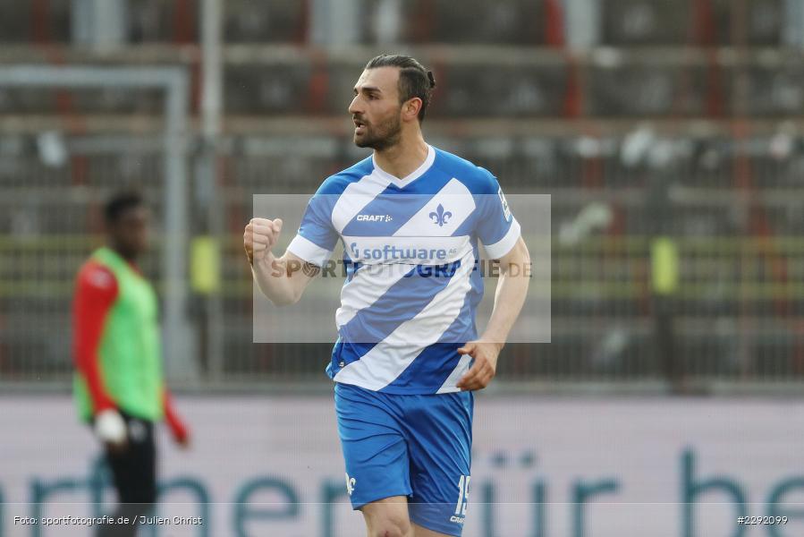 Faust, Tor, Torjubel, Serdar Dursun, FLYERALARM-Arena, Würzburg, 20.04.2021, DFL, sport, action, Fussball, Deutschland, April 2021, Saison 2020/2021, SVD, FWK, Bundesliga, 2. Bundesliga, SV Darmstadt 98, FC Würzburger Kickers - Bild-ID: 2292099