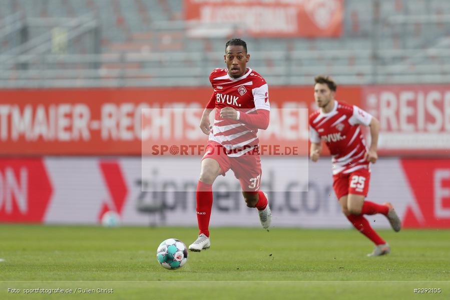Rajiv van La Parra, FLYERALARM-Arena, Würzburg, 20.04.2021, DFL, sport, action, Fussball, Deutschland, April 2021, Saison 2020/2021, SVD, FWK, Bundesliga, 2. Bundesliga, SV Darmstadt 98, FC Würzburger Kickers - Bild-ID: 2292105