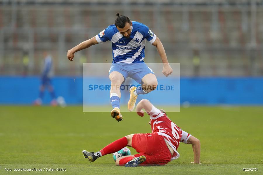Tobias Kraulich, Serdar Dursun, FLYERALARM-Arena, Würzburg, 20.04.2021, DFL, sport, action, Fussball, Deutschland, April 2021, Saison 2020/2021, SVD, FWK, Bundesliga, 2. Bundesliga, SV Darmstadt 98, FC Würzburger Kickers - Bild-ID: 2292131 Tobias Kraulich, Serdar Dursun, FLYERALARM-Arena, Würzburg, 20.04.2021, DFL, sport, action, Fussball, Deutschland, April 2021, Saison 2020/2021, SVD, FWK, Bundesliga, 2. Bundesliga, SV Darmstadt 98, FC Würzburger Kickers - Bild-ID: 2292131