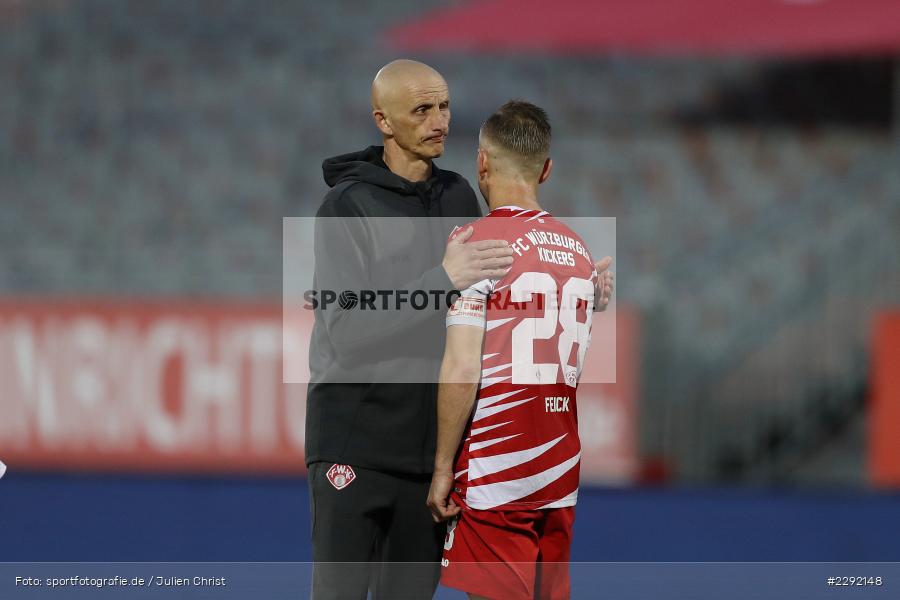 Arne Feick, enttäuscht, Ralf Santelli, FLYERALARM-Arena, Würzburg, 20.04.2021, DFL, sport, action, Fussball, Deutschland, April 2021, Saison 2020/2021, SVD, FWK, Bundesliga, 2. Bundesliga, SV Darmstadt 98, FC Würzburger Kickers - Bild-ID: 2292148