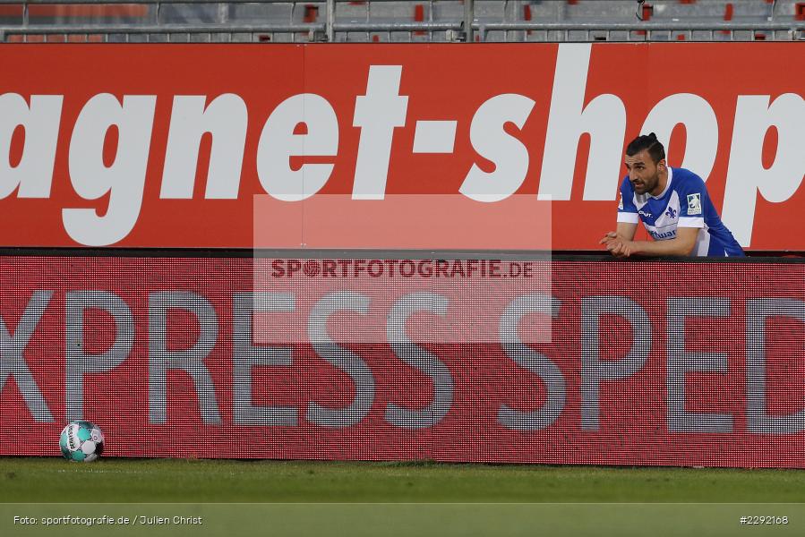 Auswechslung, Bande, Serdar Dursun, FLYERALARM-Arena, Würzburg, 20.04.2021, DFL, sport, action, Fussball, Deutschland, April 2021, Saison 2020/2021, SVD, FWK, Bundesliga, 2. Bundesliga, SV Darmstadt 98, FC Würzburger Kickers - Bild-ID: 2292168