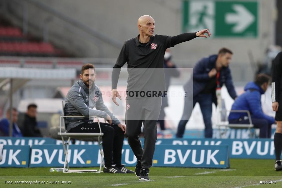 Hände, Arme, gestikuliert, Ralf Santelli, FLYERALARM-Arena, Würzburg, 20.04.2021, DFL, sport, action, Fussball, Deutschland, April 2021, Saison 2020/2021, SVD, FWK, Bundesliga, 2. Bundesliga, SV Darmstadt 98, FC Würzburger Kickers - Bild-ID: 2292178 Hände, Arme, gestikuliert, Ralf Santelli, FLYERALARM-Arena, Würzburg, 20.04.2021, DFL, sport, action, Fussball, Deutschland, April 2021, Saison 2020/2021, SVD, FWK, Bundesliga, 2. Bundesliga, SV Darmstadt 98, FC Würzburger Kickers - Bild-ID: 2292178