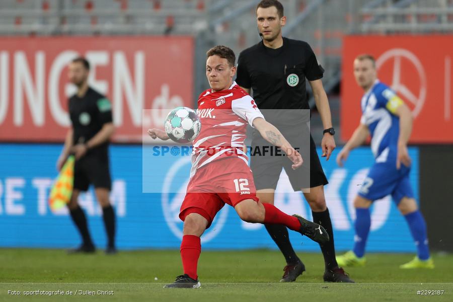 Patrick Sontheimer, FLYERALARM-Arena, Würzburg, 20.04.2021, DFL, sport, action, Fussball, Deutschland, April 2021, Saison 2020/2021, SVD, FWK, Bundesliga, 2. Bundesliga, SV Darmstadt 98, FC Würzburger Kickers - Bild-ID: 2292187