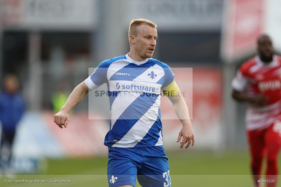 Fabian Holland, FLYERALARM-Arena, Würzburg, 20.04.2021, DFL, sport, action, Fussball, Deutschland, April 2021, Saison 2020/2021, SVD, FWK, Bundesliga, 2. Bundesliga, SV Darmstadt 98, FC Würzburger Kickers - Bild-ID: 2292200