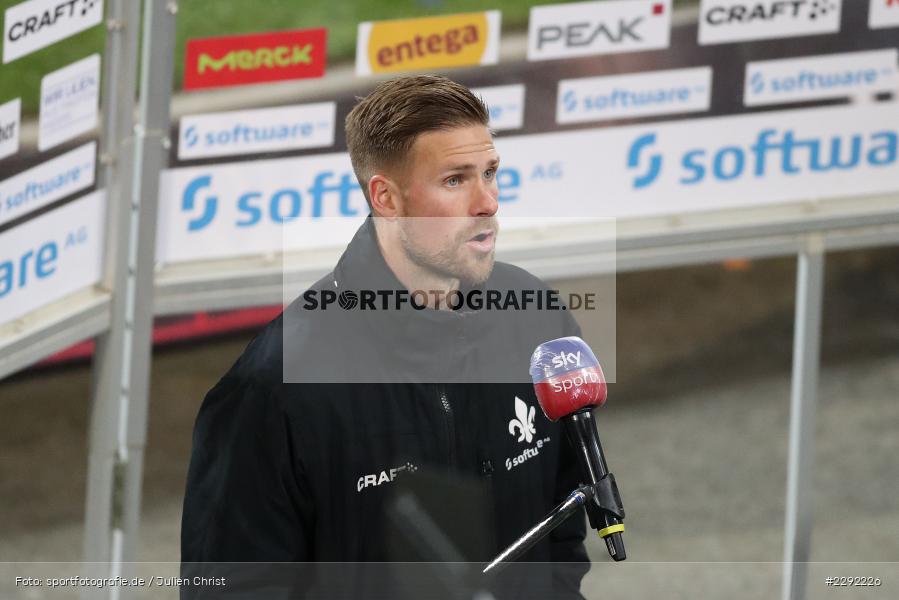 Mixed Zone, software ag, Peak, Merck, entega, SV Darmstadt 98, 2. Bundesliga, SGF, SVD, Interview, sky sport, Tobias Kempe - Bild-ID: 2292226 Mixed Zone, software ag, Peak, Merck, entega, SV Darmstadt 98, 2. Bundesliga, SGF, SVD, Interview, sky sport, Tobias Kempe - Bild-ID: 2292226