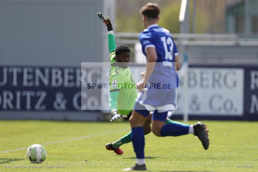 Tor, Leonnel Mballa Mvogo, Main-Echo Arena, Alzenau, 24.04.2021, DFB, sport, action, Fussball, Deutschland, April 2021, Saison 2020/2021, FKP, FCB, 4. Liga, Regionalliga, Regionalliga Südwest, FK Pirmasens, FC Bayern Alzenau - Bild-ID: 2292365