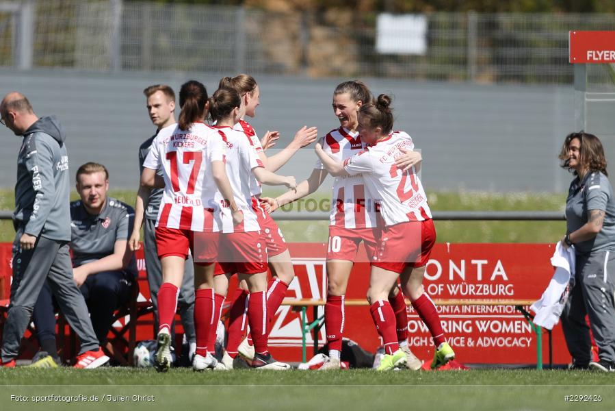 Freude, Torjubel, Medina Desic, Soccergirl Sportpark, Würzburg, 25.04.2021, DFL, sport, action, Fussball, Deutschland, April 2021, Saison 2020/2021, FFC, FWK, Frauen, Süd, 2. Frauen-Bundesliga, 1. FFC Niederkirchen, FC Würzburger Kickers - Bild-ID: 2292426