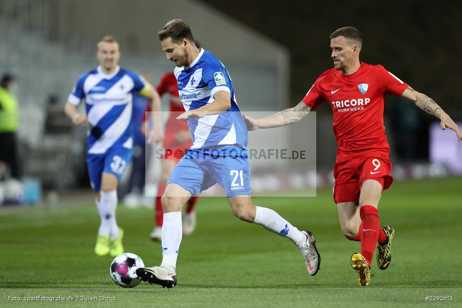 Simon Zoller, Immanuel Höhn, Merck-Stadion, Darmstadt, 26.04.2021, DFL, sport, action, Fussball, Deutschland, April 2021, Saison 2020/2021, BOC, SVD, Bundesliga, 2. Bundesliga, VfL Bochum, SV Darmstadt 98 - Bild-ID: 2292613 Simon Zoller, Immanuel Höhn, Merck-Stadion, Darmstadt, 26.04.2021, DFL, sport, action, Fussball, Deutschland, April 2021, Saison 2020/2021, BOC, SVD, Bundesliga, 2. Bundesliga, VfL Bochum, SV Darmstadt 98 - Bild-ID: 2292613