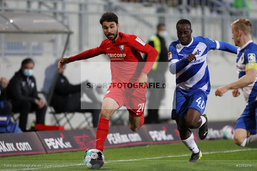 Erich Berko, Gerrit Holtmann, Merck-Stadion, Darmstadt, 26.04.2021, DFL, sport, action, Fussball, Deutschland, April 2021, Saison 2020/2021, BOC, SVD, Bundesliga, 2. Bundesliga, VfL Bochum, SV Darmstadt 98 - Bild-ID: 2292614 Erich Berko, Gerrit Holtmann, Merck-Stadion, Darmstadt, 26.04.2021, DFL, sport, action, Fussball, Deutschland, April 2021, Saison 2020/2021, BOC, SVD, Bundesliga, 2. Bundesliga, VfL Bochum, SV Darmstadt 98 - Bild-ID: 2292614