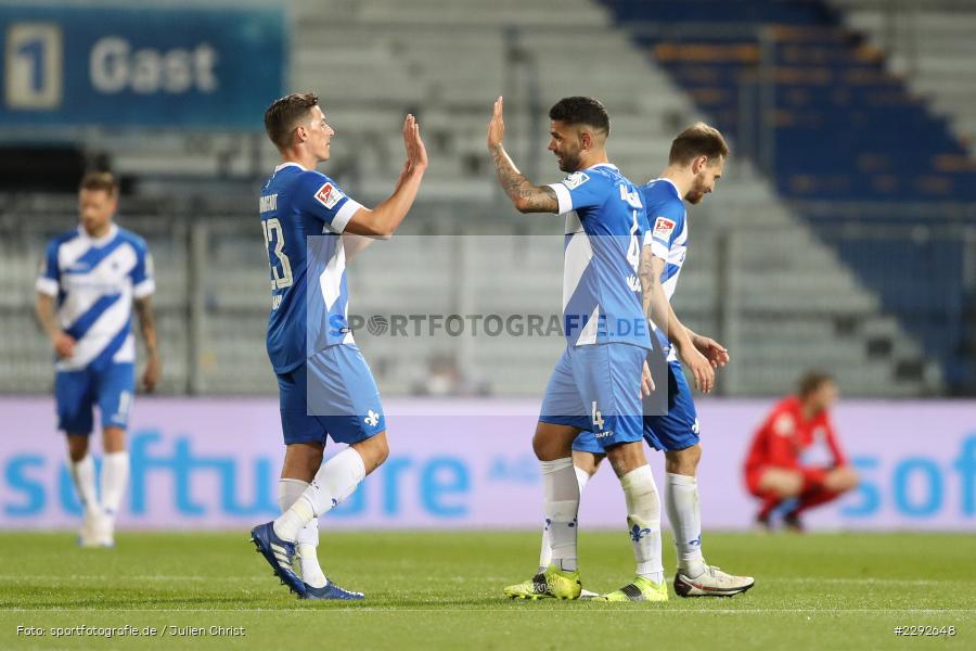 Jubel, Victor Palsson, Nicolai Rapp, Merck-Stadion, Darmstadt, 26.04.2021, DFL, sport, action, Fussball, Deutschland, April 2021, Saison 2020/2021, BOC, SVD, Bundesliga, 2. Bundesliga, VfL Bochum, SV Darmstadt 98 - Bild-ID: 2292648 Jubel, Victor Palsson, Nicolai Rapp, Merck-Stadion, Darmstadt, 26.04.2021, DFL, sport, action, Fussball, Deutschland, April 2021, Saison 2020/2021, BOC, SVD, Bundesliga, 2. Bundesliga, VfL Bochum, SV Darmstadt 98 - Bild-ID: 2292648