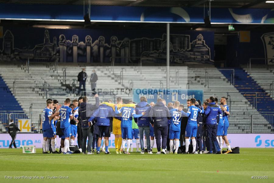 Torwart Marcel Schuhen, Fabian Schnellhardt, Matthias Bader, Nicolai Rapp, Christian Clemens, Serdar Dursun, Mannschaftskreis, Merck-Stadion, Darmstadt, 26.04.2021, DFL, sport, action, Fussball, Deutschland, April 2021, Saison 2020/2021, BOC, SVD, Bundesliga, 2. Bundesliga, VfL Bochum, SV Darmstadt 98 - Bild-ID: 2292652
