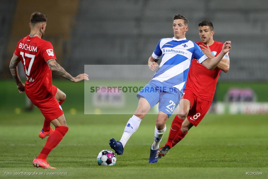 Danny Blum, Nicolai Rapp, Merck-Stadion, Darmstadt, 26.04.2021, DFL, sport, action, Fussball, Deutschland, April 2021, Saison 2020/2021, BOC, SVD, Bundesliga, 2. Bundesliga, VfL Bochum, SV Darmstadt 98 - Bild-ID: 2292669 Danny Blum, Nicolai Rapp, Merck-Stadion, Darmstadt, 26.04.2021, DFL, sport, action, Fussball, Deutschland, April 2021, Saison 2020/2021, BOC, SVD, Bundesliga, 2. Bundesliga, VfL Bochum, SV Darmstadt 98 - Bild-ID: 2292669