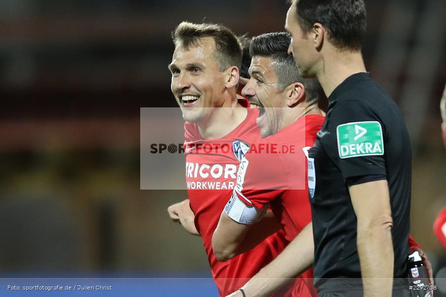 Torjubel, Anthony Losilla, Robert Tesche, Merck-Stadion, Darmstadt, 26.04.2021, DFL, sport, action, Fussball, Deutschland, April 2021, Saison 2020/2021, BOC, SVD, Bundesliga, 2. Bundesliga, VfL Bochum, SV Darmstadt 98 - Bild-ID: 2292708 Torjubel, Anthony Losilla, Robert Tesche, Merck-Stadion, Darmstadt, 26.04.2021, DFL, sport, action, Fussball, Deutschland, April 2021, Saison 2020/2021, BOC, SVD, Bundesliga, 2. Bundesliga, VfL Bochum, SV Darmstadt 98 - Bild-ID: 2292708
