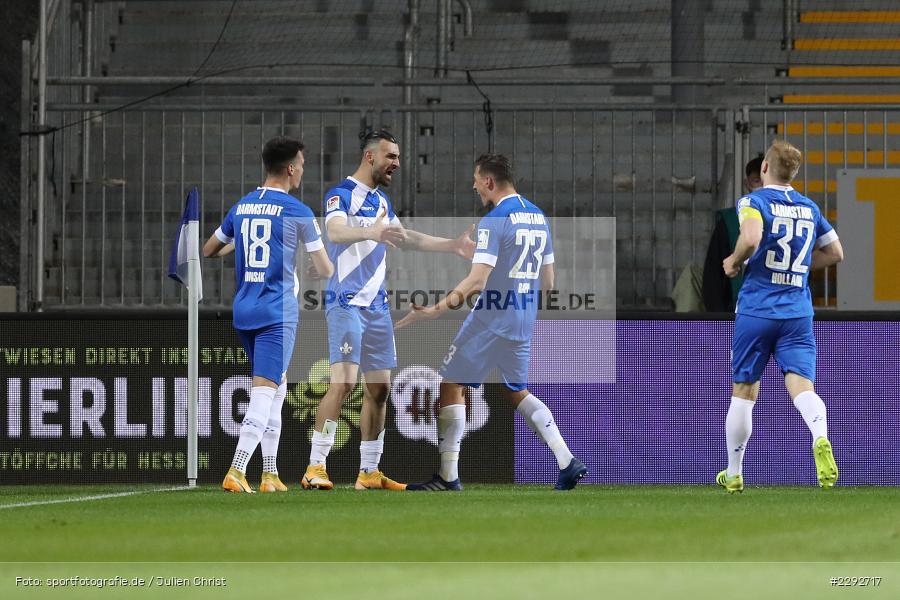 Jubel, Torjubel, Serdar Dursun, Nicolai Rapp, Merck-Stadion, Darmstadt, 26.04.2021, DFL, sport, action, Fussball, Deutschland, April 2021, Saison 2020/2021, BOC, SVD, Bundesliga, 2. Bundesliga, VfL Bochum, SV Darmstadt 98 - Bild-ID: 2292717 Jubel, Torjubel, Serdar Dursun, Nicolai Rapp, Merck-Stadion, Darmstadt, 26.04.2021, DFL, sport, action, Fussball, Deutschland, April 2021, Saison 2020/2021, BOC, SVD, Bundesliga, 2. Bundesliga, VfL Bochum, SV Darmstadt 98 - Bild-ID: 2292717