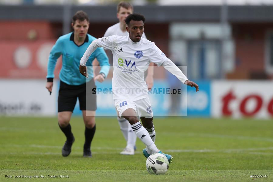 Henok Teklab, Main-Echo Arena, Alzenau, 04.05.2021, sport, action, Fussball, Deutschland, Mai 2021, Saison 2020/2021, 4. Liga, Regionalliga Südwest, Regionalliga, FCG, FCB, FC Gießen, FC Bayern Alzenau - Bild-ID: 2292940 Henok Teklab, Main-Echo Arena, Alzenau, 04.05.2021, sport, action, Fussball, Deutschland, Mai 2021, Saison 2020/2021, 4. Liga, Regionalliga Südwest, Regionalliga, FCG, FCB, FC Gießen, FC Bayern Alzenau - Bild-ID: 2292940