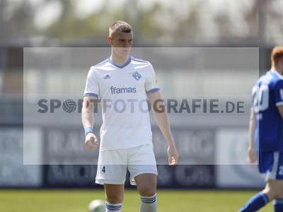 Fotos von FC Bayern Alzenau - FK Pirmasens auf sportfotografie.de