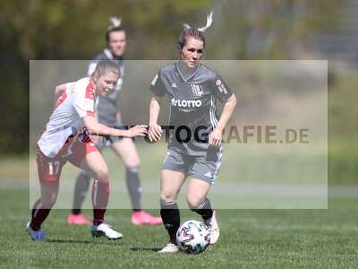 Fotos von FC Würzburger Kickers - 1. FFC Niederkirchen auf sportfotografie.de