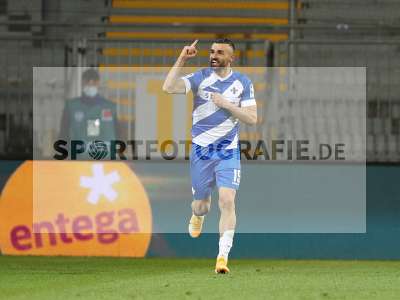 Fotos von SV Darmstadt 98 - VfL Bochum auf sportfotografie.de