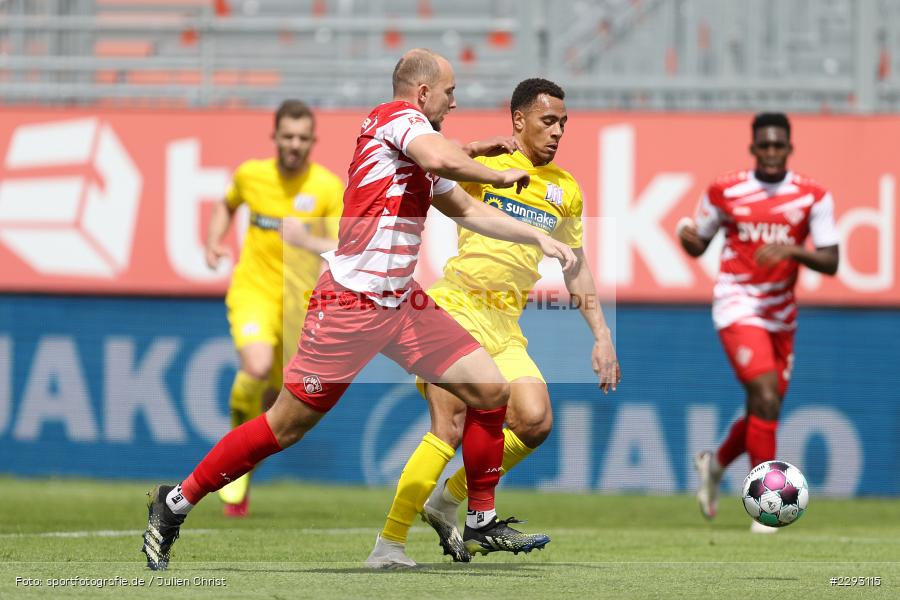 Tobias Kraulich, Etienne Amenyido, FLYERALARM Arena, Würzburg, 08.05.2021, DFL, sport, action, Fussball, Deutschland, Mai 2021, Saison 2020/2021, OSN, FWK, Bundesliga, 2. Bundesliga, VfL Osnabrück, FC Würzburger Kickers - Bild-ID: 2293115 Tobias Kraulich, Etienne Amenyido, FLYERALARM Arena, Würzburg, 08.05.2021, DFL, sport, action, Fussball, Deutschland, Mai 2021, Saison 2020/2021, OSN, FWK, Bundesliga, 2. Bundesliga, VfL Osnabrück, FC Würzburger Kickers - Bild-ID: 2293115