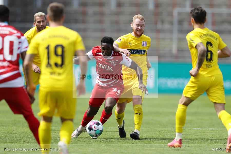 Sebastian Kerk, Frank Ronstadt, FLYERALARM Arena, Würzburg, 08.05.2021, DFL, sport, action, Fussball, Deutschland, Mai 2021, Saison 2020/2021, OSN, FWK, Bundesliga, 2. Bundesliga, VfL Osnabrück, FC Würzburger Kickers - Bild-ID: 2293169 Sebastian Kerk, Frank Ronstadt, FLYERALARM Arena, Würzburg, 08.05.2021, DFL, sport, action, Fussball, Deutschland, Mai 2021, Saison 2020/2021, OSN, FWK, Bundesliga, 2. Bundesliga, VfL Osnabrück, FC Würzburger Kickers - Bild-ID: 2293169