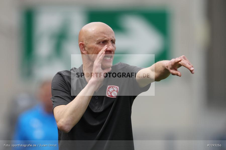 Hände, Arme, gestikuliert, Ralf Santelli, FLYERALARM Arena, Würzburg, 08.05.2021, DFL, sport, action, Fussball, Deutschland, Mai 2021, Saison 2020/2021, OSN, FWK, Bundesliga, 2. Bundesliga, VfL Osnabrück, FC Würzburger Kickers - Bild-ID: 2293236 Hände, Arme, gestikuliert, Ralf Santelli, FLYERALARM Arena, Würzburg, 08.05.2021, DFL, sport, action, Fussball, Deutschland, Mai 2021, Saison 2020/2021, OSN, FWK, Bundesliga, 2. Bundesliga, VfL Osnabrück, FC Würzburger Kickers - Bild-ID: 2293236