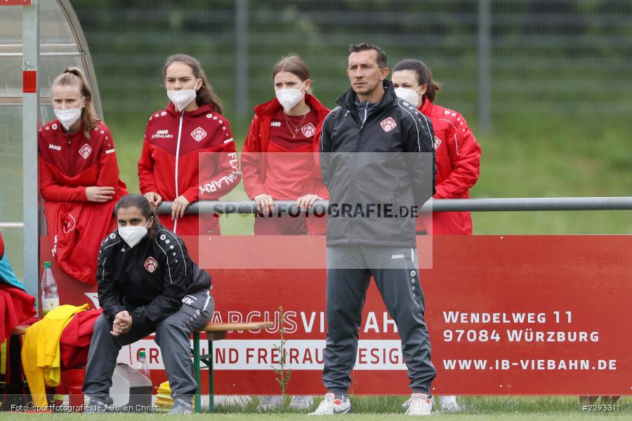Trainer, Markus Lützler, Soccergirl Sportpark, Würzburg, 13.05.2021, DFL, sport, action, Fussball, Deutschland, Mai 2021, Saison 2020/2021, FCI, FWK, Frauen, Süd, 2. Frauen-Bundesliga, FC Ingolstadt, FC Würzburger Kickers - Bild-ID: 2293311 Trainer, Markus Lützler, Soccergirl Sportpark, Würzburg, 13.05.2021, DFL, sport, action, Fussball, Deutschland, Mai 2021, Saison 2020/2021, FCI, FWK, Frauen, Süd, 2. Frauen-Bundesliga, FC Ingolstadt, FC Würzburger Kickers - Bild-ID: 2293311