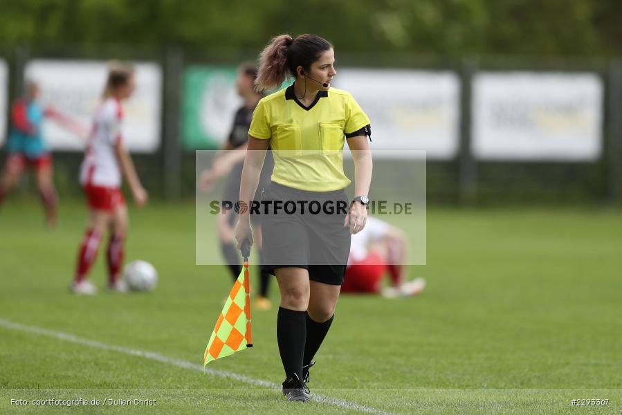 Assistentin, Schiedsrichter, Amra Cakovic, Soccergirl Sportpark, Würzburg, 13.05.2021, DFL, sport, action, Fussball, Deutschland, Mai 2021, Saison 2020/2021, FCI, FWK, Frauen, Süd, 2. Frauen-Bundesliga, FC Ingolstadt, FC Würzburger Kickers - Bild-ID: 2293367 Assistentin, Schiedsrichter, Amra Cakovic, Soccergirl Sportpark, Würzburg, 13.05.2021, DFL, sport, action, Fussball, Deutschland, Mai 2021, Saison 2020/2021, FCI, FWK, Frauen, Süd, 2. Frauen-Bundesliga, FC Ingolstadt, FC Würzburger Kickers - Bild-ID: 2293367