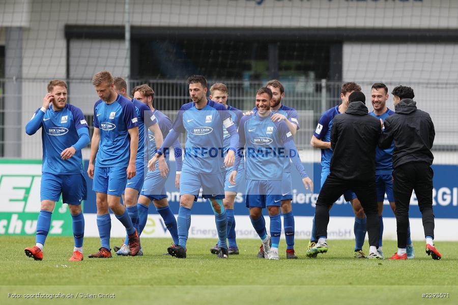 Freude, Torjubel, Janek Ripplinger, Main-Echo Arena, Alzenau, 15.05.2021, DFB, sport, action, Fussball, Deutschland, Mai 2021, Saison 2020/2021, TSV, FCB, 4. Liga, Regionalliga, Regionalliga Südwest, TSV Schott Mainz, FC Bayern Alzenau - Bild-ID: 2293571 Freude, Torjubel, Janek Ripplinger, Main-Echo Arena, Alzenau, 15.05.2021, DFB, sport, action, Fussball, Deutschland, Mai 2021, Saison 2020/2021, TSV, FCB, 4. Liga, Regionalliga, Regionalliga Südwest, TSV Schott Mainz, FC Bayern Alzenau - Bild-ID: 2293571