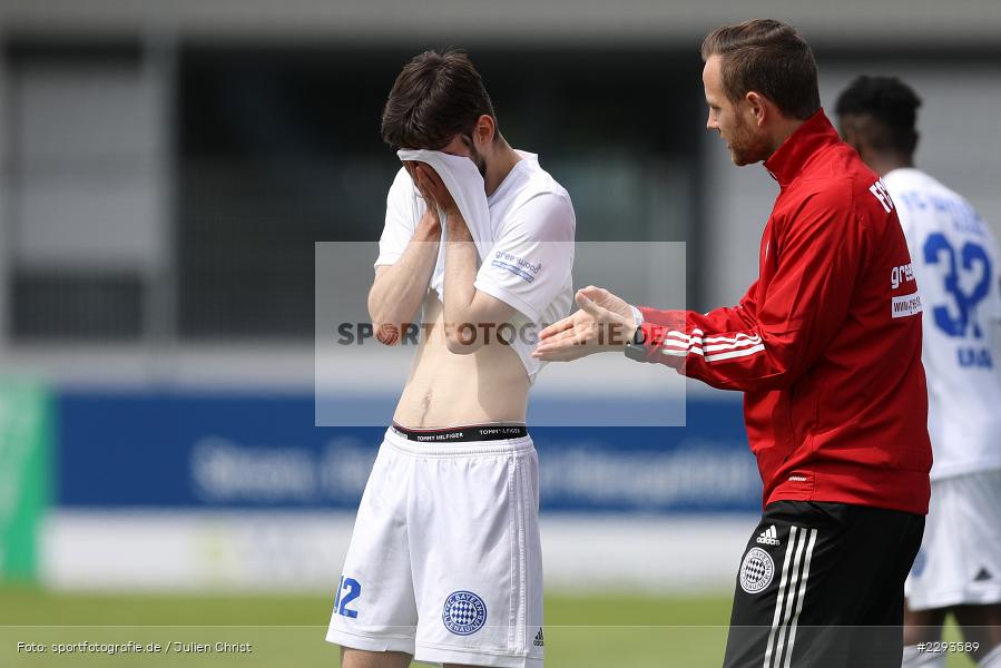 Enttäuscht, Fabian Bäcker, Gestik, Marco Ferukoski, Main-Echo Arena, Alzenau, 15.05.2021, DFB, sport, action, Fussball, Deutschland, Mai 2021, Saison 2020/2021, TSV, FCB, 4. Liga, Regionalliga, Regionalliga Südwest, TSV Schott Mainz, FC Bayern Alzenau - Bild-ID: 2293589 Enttäuscht, Fabian Bäcker, Gestik, Marco Ferukoski, Main-Echo Arena, Alzenau, 15.05.2021, DFB, sport, action, Fussball, Deutschland, Mai 2021, Saison 2020/2021, TSV, FCB, 4. Liga, Regionalliga, Regionalliga Südwest, TSV Schott Mainz, FC Bayern Alzenau - Bild-ID: 2293589