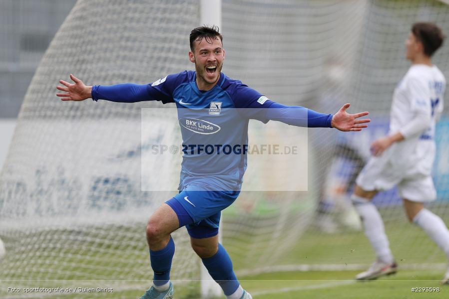 Emotionen, Freude, Torjubel, Silas Schwarz, Main-Echo Arena, Alzenau, 15.05.2021, DFB, sport, action, Fussball, Deutschland, Mai 2021, Saison 2020/2021, TSV, FCB, 4. Liga, Regionalliga, Regionalliga Südwest, TSV Schott Mainz, FC Bayern Alzenau - Bild-ID: 2293598 Emotionen, Freude, Torjubel, Silas Schwarz, Main-Echo Arena, Alzenau, 15.05.2021, DFB, sport, action, Fussball, Deutschland, Mai 2021, Saison 2020/2021, TSV, FCB, 4. Liga, Regionalliga, Regionalliga Südwest, TSV Schott Mainz, FC Bayern Alzenau - Bild-ID: 2293598