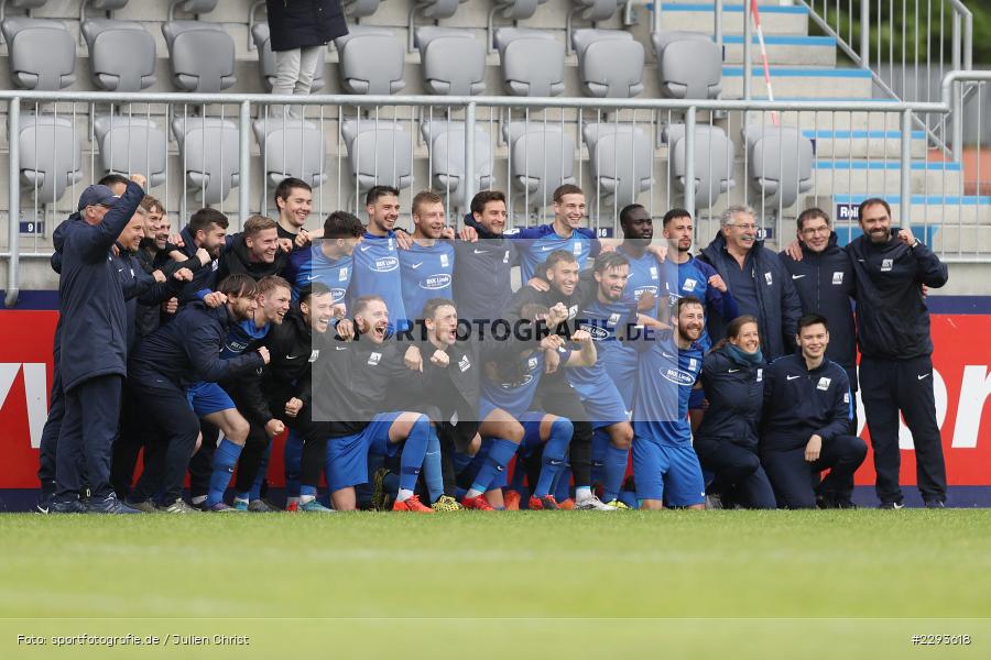 Klassenerhalt, Emotionen, Jubel, Main-Echo Arena, Alzenau, 15.05.2021, DFB, sport, action, Fussball, Deutschland, Mai 2021, Saison 2020/2021, TSV, FCB, 4. Liga, Regionalliga, Regionalliga Südwest, TSV Schott Mainz, FC Bayern Alzenau - Bild-ID: 2293618 Klassenerhalt, Emotionen, Jubel, Main-Echo Arena, Alzenau, 15.05.2021, DFB, sport, action, Fussball, Deutschland, Mai 2021, Saison 2020/2021, TSV, FCB, 4. Liga, Regionalliga, Regionalliga Südwest, TSV Schott Mainz, FC Bayern Alzenau - Bild-ID: 2293618