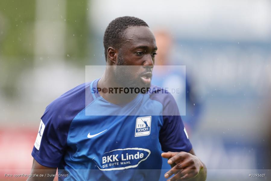 Raphael Assibey-Mensah, Main-Echo Arena, Alzenau, 15.05.2021, DFB, sport, action, Fussball, Deutschland, Mai 2021, Saison 2020/2021, TSV, FCB, 4. Liga, Regionalliga, Regionalliga Südwest, TSV Schott Mainz, FC Bayern Alzenau - Bild-ID: 2293627