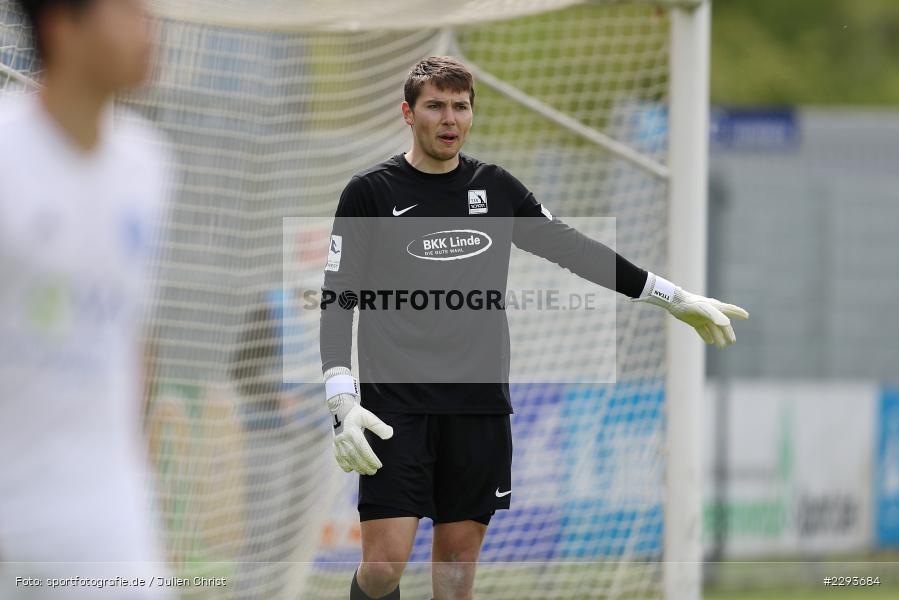 Tim Bjarne Hansen, Main-Echo Arena, Alzenau, 15.05.2021, DFB, sport, action, Fussball, Deutschland, Mai 2021, Saison 2020/2021, TSV, FCB, 4. Liga, Regionalliga, Regionalliga Südwest, TSV Schott Mainz, FC Bayern Alzenau - Bild-ID: 2293684