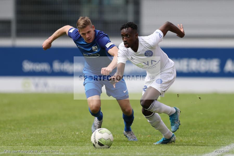 Christian Hahn, Umar Saho Sarho, Main-Echo Arena, Alzenau, 15.05.2021, DFB, sport, action, Fussball, Deutschland, Mai 2021, Saison 2020/2021, TSV, FCB, 4. Liga, Regionalliga, Regionalliga Südwest, TSV Schott Mainz, FC Bayern Alzenau - Bild-ID: 2293698 Christian Hahn, Umar Saho Sarho, Main-Echo Arena, Alzenau, 15.05.2021, DFB, sport, action, Fussball, Deutschland, Mai 2021, Saison 2020/2021, TSV, FCB, 4. Liga, Regionalliga, Regionalliga Südwest, TSV Schott Mainz, FC Bayern Alzenau - Bild-ID: 2293698