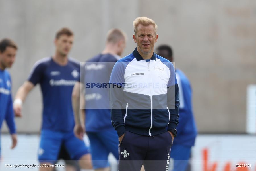 Beobachtet, Trainer, Markus Anfang, Merck-Stadion, Darmstadt, 16.05.2021, DFL, sport, action, Fussball, Deutschland, Mai 2021, Saison 2020/2021, FCH, SVD, Bundesliga, 2. Bundesliga, FC Heidenheim 1846, SV Darmstadt 98 - Bild-ID: 2293751 Beobachtet, Trainer, Markus Anfang, Merck-Stadion, Darmstadt, 16.05.2021, DFL, sport, action, Fussball, Deutschland, Mai 2021, Saison 2020/2021, FCH, SVD, Bundesliga, 2. Bundesliga, FC Heidenheim 1846, SV Darmstadt 98 - Bild-ID: 2293751