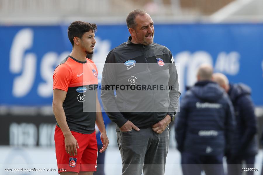 Kevin Simone Sessa, gibt Anweisungen, Frank Schmidt, Merck-Stadion, Darmstadt, 16.05.2021, DFL, sport, action, Fussball, Deutschland, Mai 2021, Saison 2020/2021, FCH, SVD, Bundesliga, 2. Bundesliga, FC Heidenheim 1846, SV Darmstadt 98 - Bild-ID: 2293756 Kevin Simone Sessa, gibt Anweisungen, Frank Schmidt, Merck-Stadion, Darmstadt, 16.05.2021, DFL, sport, action, Fussball, Deutschland, Mai 2021, Saison 2020/2021, FCH, SVD, Bundesliga, 2. Bundesliga, FC Heidenheim 1846, SV Darmstadt 98 - Bild-ID: 2293756