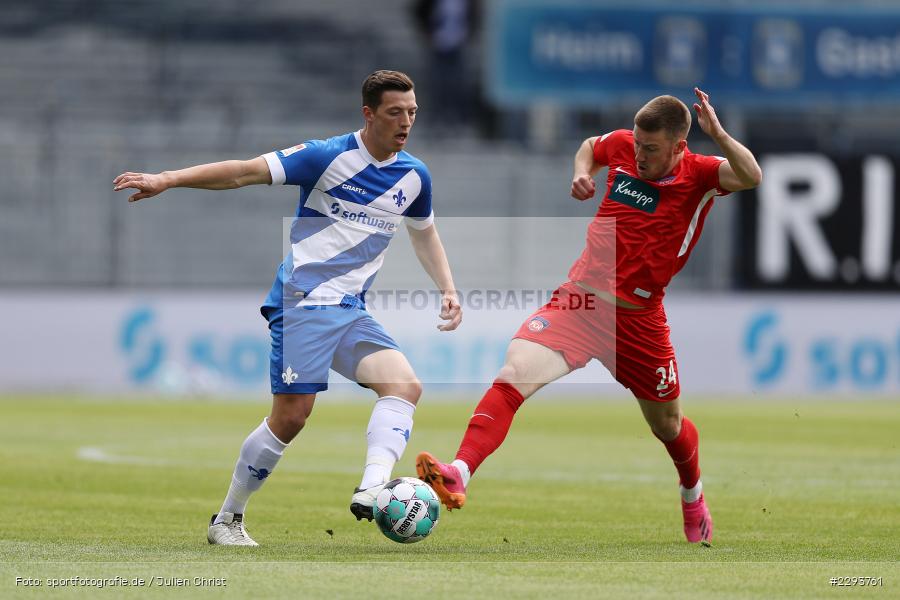 Christian Kühlwetter, Nicolai Rapp, Merck-Stadion, Darmstadt, 16.05.2021, DFL, sport, action, Fussball, Deutschland, Mai 2021, Saison 2020/2021, FCH, SVD, Bundesliga, 2. Bundesliga, FC Heidenheim 1846, SV Darmstadt 98 - Bild-ID: 2293761 Christian Kühlwetter, Nicolai Rapp, Merck-Stadion, Darmstadt, 16.05.2021, DFL, sport, action, Fussball, Deutschland, Mai 2021, Saison 2020/2021, FCH, SVD, Bundesliga, 2. Bundesliga, FC Heidenheim 1846, SV Darmstadt 98 - Bild-ID: 2293761