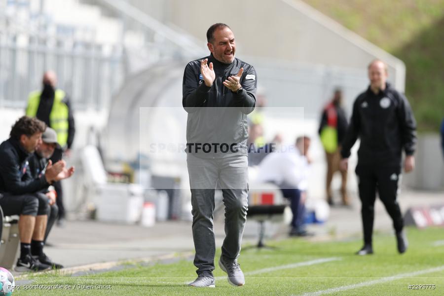 Hände, Arme, gestikuliert, Frank Schmidt, Merck-Stadion, Darmstadt, 16.05.2021, DFL, sport, action, Fussball, Deutschland, Mai 2021, Saison 2020/2021, FCH, SVD, Bundesliga, 2. Bundesliga, FC Heidenheim 1846, SV Darmstadt 98 - Bild-ID: 2293773 Hände, Arme, gestikuliert, Frank Schmidt, Merck-Stadion, Darmstadt, 16.05.2021, DFL, sport, action, Fussball, Deutschland, Mai 2021, Saison 2020/2021, FCH, SVD, Bundesliga, 2. Bundesliga, FC Heidenheim 1846, SV Darmstadt 98 - Bild-ID: 2293773