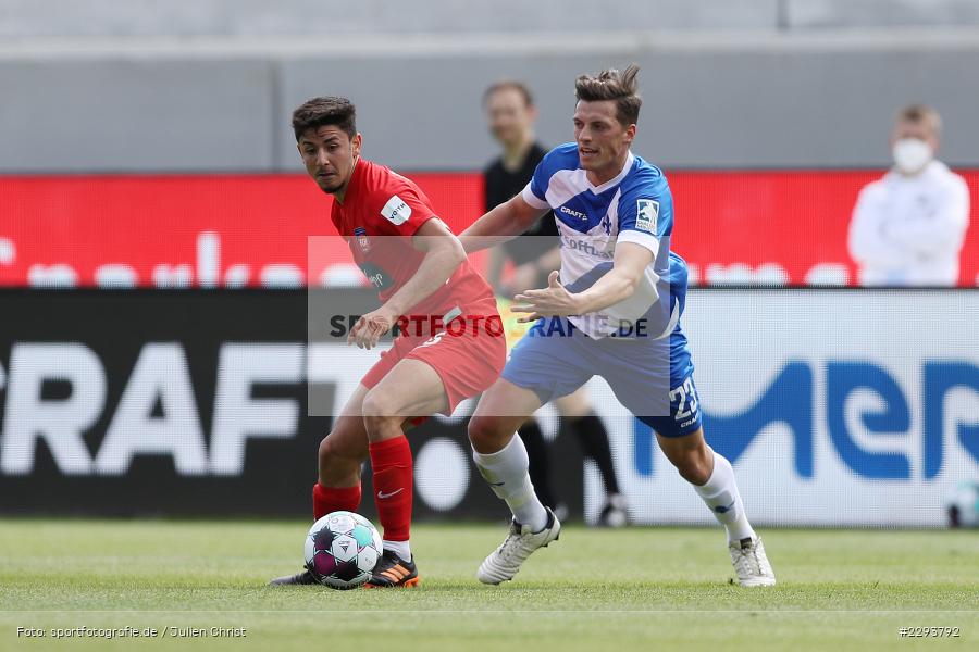 Nicolai Rapp, Kevin Simone Sessa, Merck-Stadion, Darmstadt, 16.05.2021, DFL, sport, action, Fussball, Deutschland, Mai 2021, Saison 2020/2021, FCH, SVD, Bundesliga, 2. Bundesliga, FC Heidenheim 1846, SV Darmstadt 98 - Bild-ID: 2293792