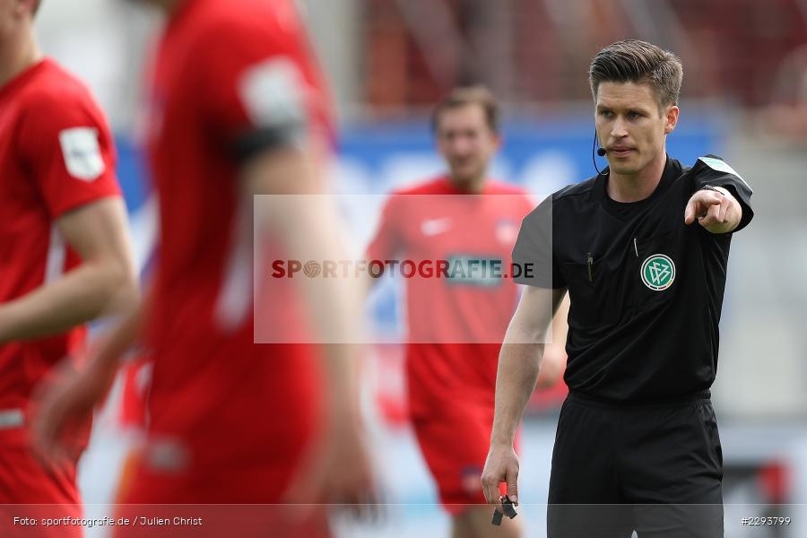 Hände, Arme, gestikuliert, Patrick Hanslbauer, Merck-Stadion, Darmstadt, 16.05.2021, DFL, sport, action, Fussball, Deutschland, Mai 2021, Saison 2020/2021, FCH, SVD, Bundesliga, 2. Bundesliga, FC Heidenheim 1846, SV Darmstadt 98 - Bild-ID: 2293799 Hände, Arme, gestikuliert, Patrick Hanslbauer, Merck-Stadion, Darmstadt, 16.05.2021, DFL, sport, action, Fussball, Deutschland, Mai 2021, Saison 2020/2021, FCH, SVD, Bundesliga, 2. Bundesliga, FC Heidenheim 1846, SV Darmstadt 98 - Bild-ID: 2293799