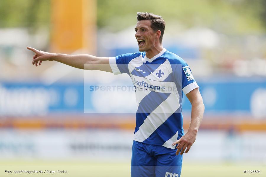 Hände, Arme, gestikuliert, Nicolai Rapp, Merck-Stadion, Darmstadt, 16.05.2021, DFL, sport, action, Fussball, Deutschland, Mai 2021, Saison 2020/2021, FCH, SVD, Bundesliga, 2. Bundesliga, FC Heidenheim 1846, SV Darmstadt 98 - Bild-ID: 2293804 Hände, Arme, gestikuliert, Nicolai Rapp, Merck-Stadion, Darmstadt, 16.05.2021, DFL, sport, action, Fussball, Deutschland, Mai 2021, Saison 2020/2021, FCH, SVD, Bundesliga, 2. Bundesliga, FC Heidenheim 1846, SV Darmstadt 98 - Bild-ID: 2293804