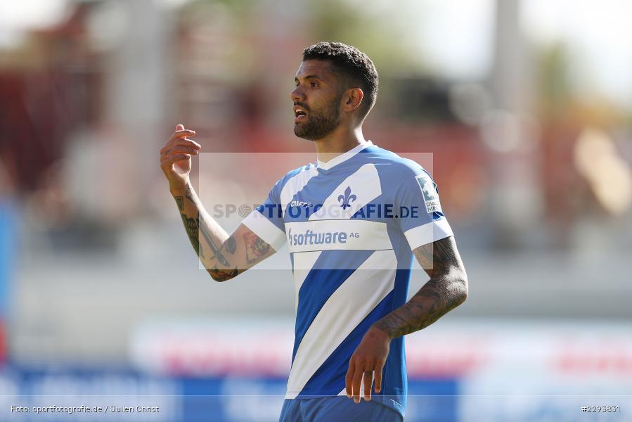 Victor Palsson, Merck-Stadion, Darmstadt, 16.05.2021, DFL, sport, action, Fussball, Deutschland, Mai 2021, Saison 2020/2021, FCH, SVD, Bundesliga, 2. Bundesliga, FC Heidenheim 1846, SV Darmstadt 98 - Bild-ID: 2293831 Victor Palsson, Merck-Stadion, Darmstadt, 16.05.2021, DFL, sport, action, Fussball, Deutschland, Mai 2021, Saison 2020/2021, FCH, SVD, Bundesliga, 2. Bundesliga, FC Heidenheim 1846, SV Darmstadt 98 - Bild-ID: 2293831