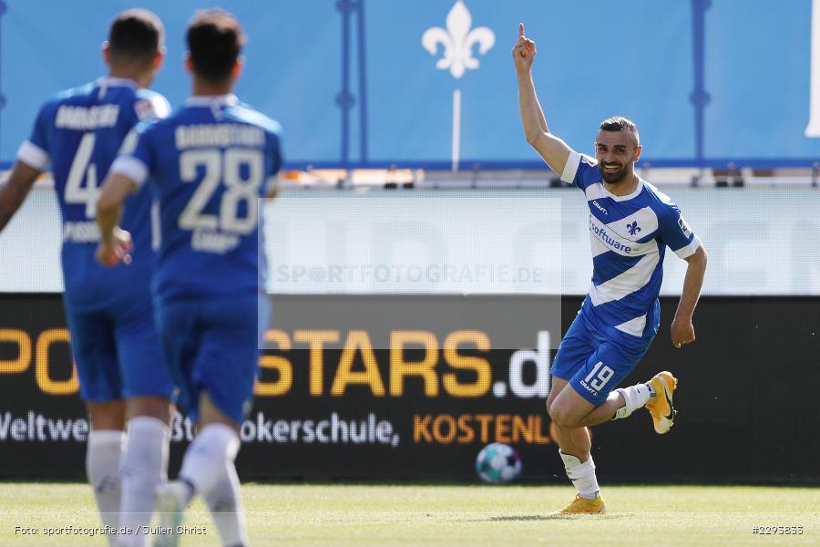 Torjubel, Tor, Serdar Dursun, Merck-Stadion, Darmstadt, 16.05.2021, DFL, sport, action, Fussball, Deutschland, Mai 2021, Saison 2020/2021, FCH, SVD, Bundesliga, 2. Bundesliga, FC Heidenheim 1846, SV Darmstadt 98 - Bild-ID: 2293833 Torjubel, Tor, Serdar Dursun, Merck-Stadion, Darmstadt, 16.05.2021, DFL, sport, action, Fussball, Deutschland, Mai 2021, Saison 2020/2021, FCH, SVD, Bundesliga, 2. Bundesliga, FC Heidenheim 1846, SV Darmstadt 98 - Bild-ID: 2293833